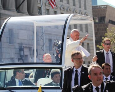Un impressionnant dispositif de sécurité autour de la visite du pape François en Corse