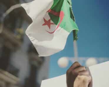 Faut-il revoir l’accord franco-algérien de 1968 ?