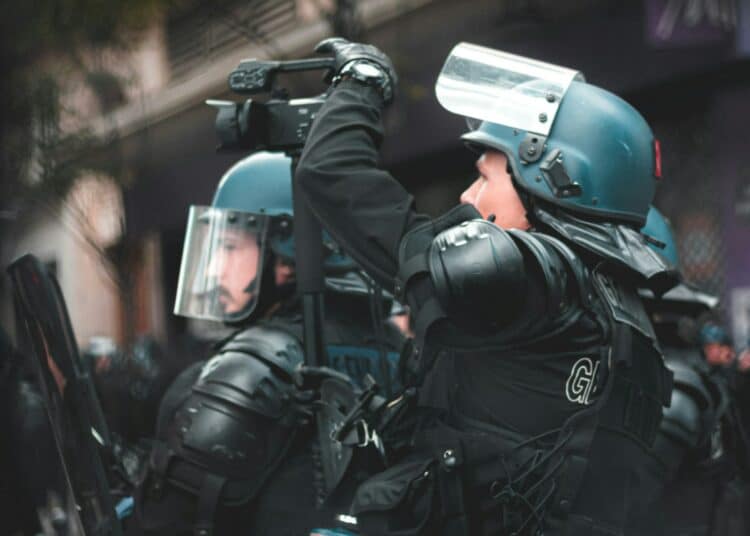 Le lien police-population : comment faire évoluer les interventions des forces de l’ordre ?